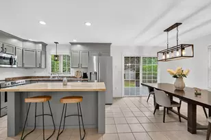 188 Wollaston St, Springfield, MA 01119 - Photo 7