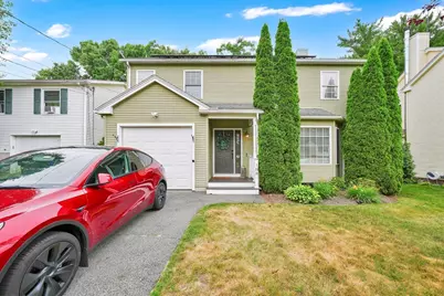 188 Wollaston St, Springfield, MA 01119 - Photo 1
