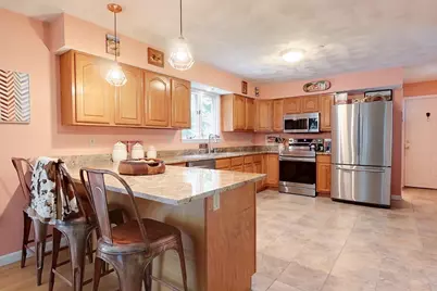 21-A Heald St, Pepperell, MA 01463 - Photo 5