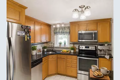 41 Essex Road, Sharon, MA 02067 - Photo 7