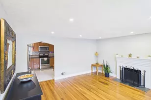 41 Essex Rd, Sharon, MA 02067 - Photo 5