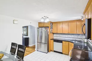 41 Essex Rd, Sharon, MA 02067 - Photo 9
