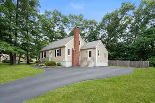 9 Laurel Ln, Bellingham, MA 02019 - Photo 3
