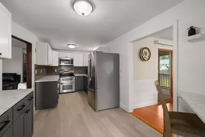 9 Laurel Ln, Bellingham, MA 02019 - Photo 11