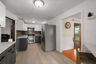 9 Laurel Ln, Bellingham, MA 02019 - Photo 11