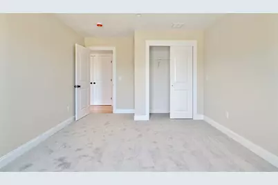 22B Crownshield #22B, Uxbridge, MA 01569 - Photo 15
