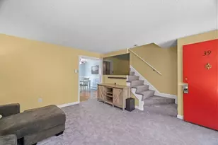 650 Robbins Ave, Dracut, MA 01826 - Photo 7