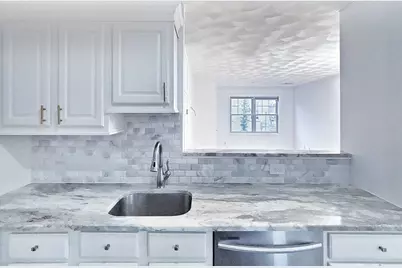 65 Centre St #12, Lynn, MA 01905 - Photo 3