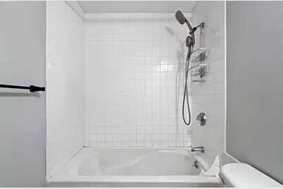 65 Centre St #12, Lynn, MA 01905 - Photo 11