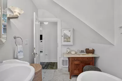 27 Laurel Avenue, Oak Bluffs, MA 02557 - Photo 27