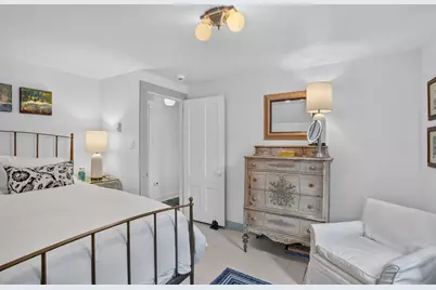 27 Laurel Avenue, Oak Bluffs, MA 02557 - Photo 25