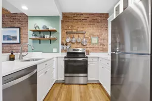 298 Bunker Hill St, Boston, MA 02129 - Photo 7