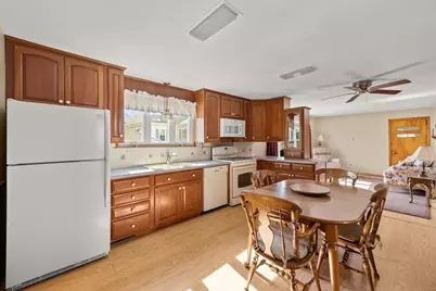123 Brooklawn St, New Bedford, MA 02745 - Photo 7