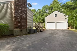 48 Livingston Dr, Plymouth, MA 02360 - Photo 37