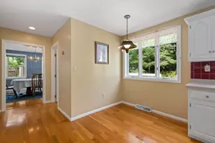 48 Livingston Dr, Plymouth, MA 02360 - Photo 9