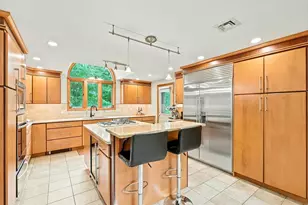 61 Beverly Hill Dr, Shrewsbury, MA 01545 - Photo 11