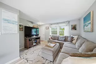 6 George St, Plainville, MA 02762 - Photo 3