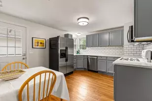 301 Hardy Pond Rd, Waltham, MA 02451 - Photo 3