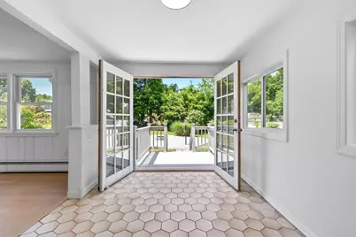 28 N Mountain Ave, Melrose, MA 02176 - Photo 15