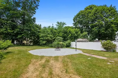 28 N Mountain Ave, Melrose, MA 02176 - Photo 33
