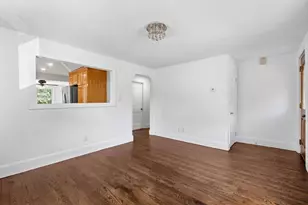 28 N Mountain Ave, Melrose, MA 02176 - Photo 7