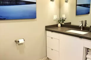 408 E 8th St, Boston, MA 02127 - Photo 17