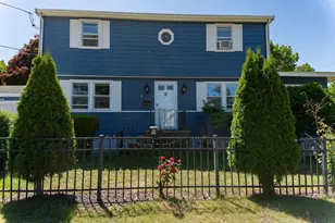 37 Maple Ave, Woburn, MA 01801 - Photo 1