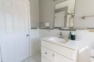 37 Maple Ave, Woburn, MA 01801 - Photo 11