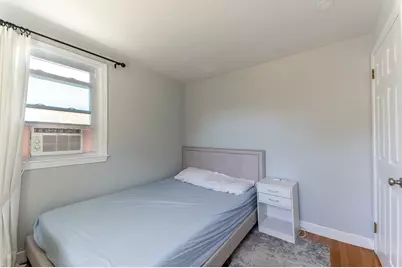 37 Maple Ave, Woburn, MA 01801 - Photo 15