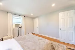 37 Maple Ave, Woburn, MA 01801 - Photo 13