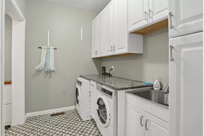 112 Pineland Avenue, Worcester, MA 01604 - Photo 35