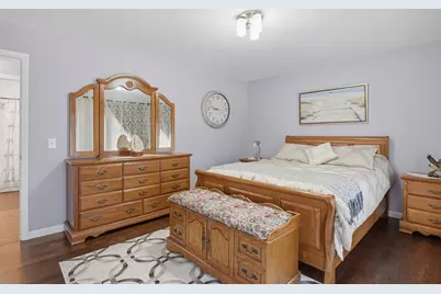 112 Pineland Avenue, Worcester, MA 01604 - Photo 27