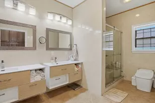 112 Pineland Ave, Worcester, MA 01604 - Photo 33