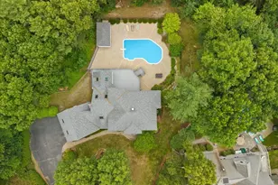 126 Sycamore Rd, Braintree, MA 02184 - Photo 3