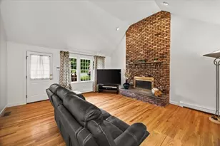 25 Arbor Way, Taunton, MA 02780 - Photo 9