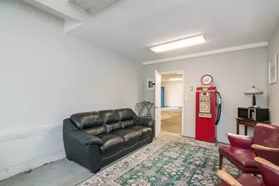 248 Laconia St, Springfield, MA 01129 - Photo 3