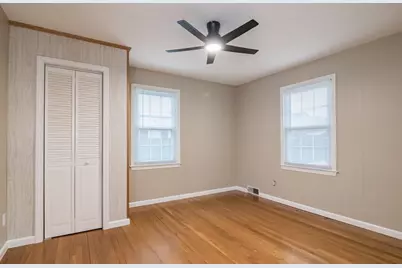 248 Laconia St, Springfield, MA 01129 - Photo 11