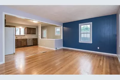 248 Laconia St, Springfield, MA 01129 - Photo 7
