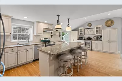 9 Wessex Dr, Westwood, MA 02090 - Photo 9