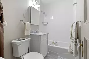 135 Marlborough St, Boston, MA 02116 - Photo 9