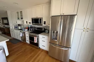 876 Shirley St, Winthrop, MA 02152 - Photo 5