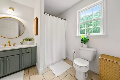 22 Edgewater Dr, Plymouth, MA 02360 - Photo 9