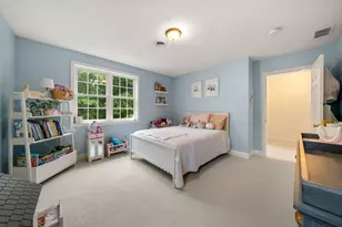 22 Edgewater Dr, Plymouth, MA 02360 - Photo 9