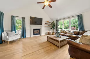 22 Edgewater Dr, Plymouth, MA 02360 - Photo 5