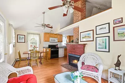 26 Hillside Ave, Halifax, MA 02338 - Photo 5