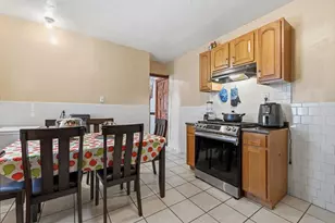 196-196A Hamilton St, Boston, MA 02122 - Photo 23