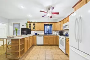 551 Union St, New Bedford, MA 02740 - Photo 5