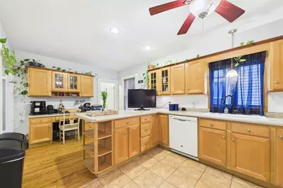 551 Union St, New Bedford, MA 02740 - Photo 11