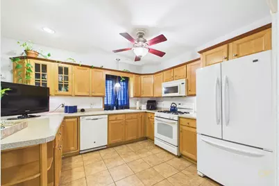 551 Union St, New Bedford, MA 02740 - Photo 11