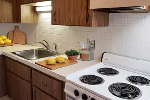 924 Beacon St, Boston, MA 02215 - Photo 3